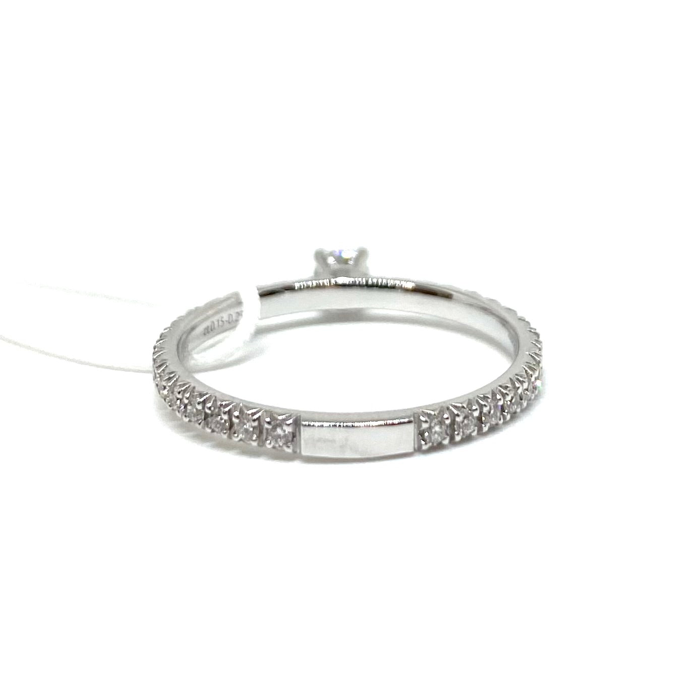 Solitario con Diamanti sul Gambo