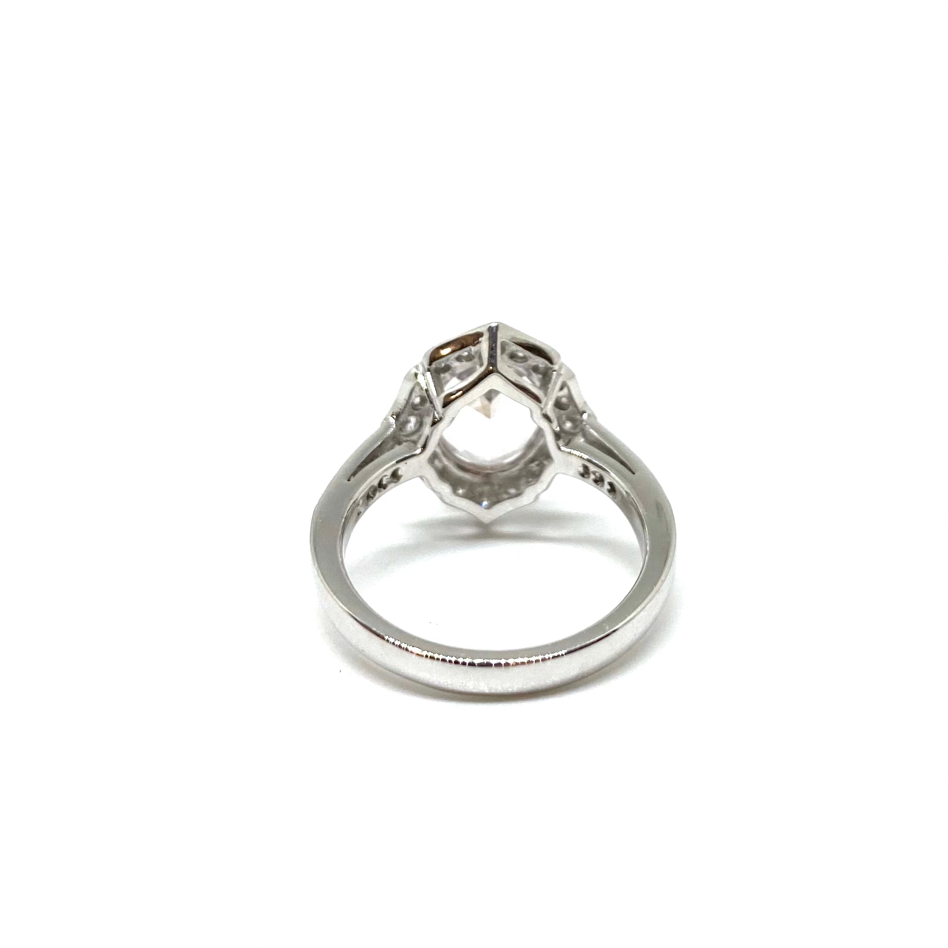 Anello con Morganite