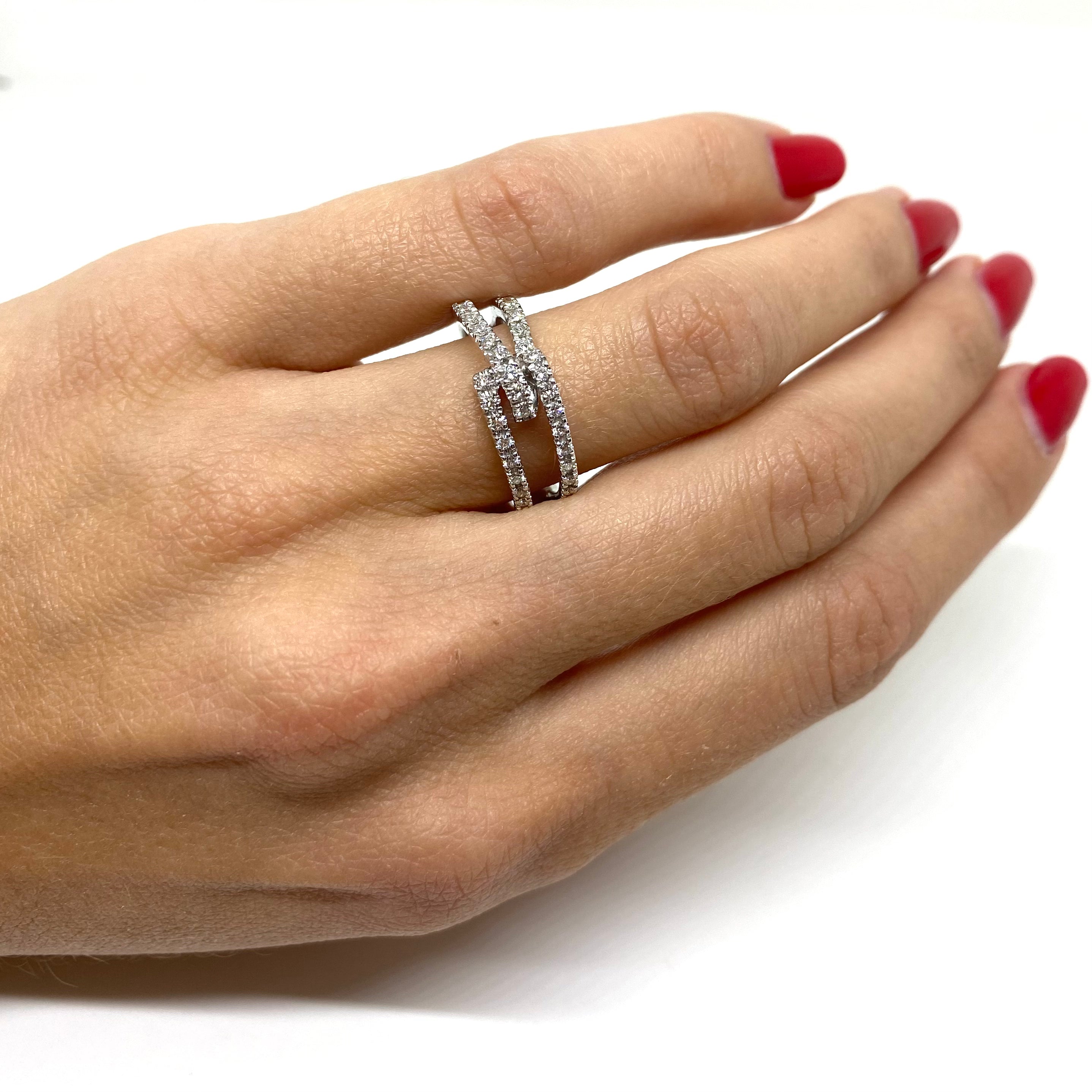 Anello a Fascia Intrecciato - Oro e Diamanti