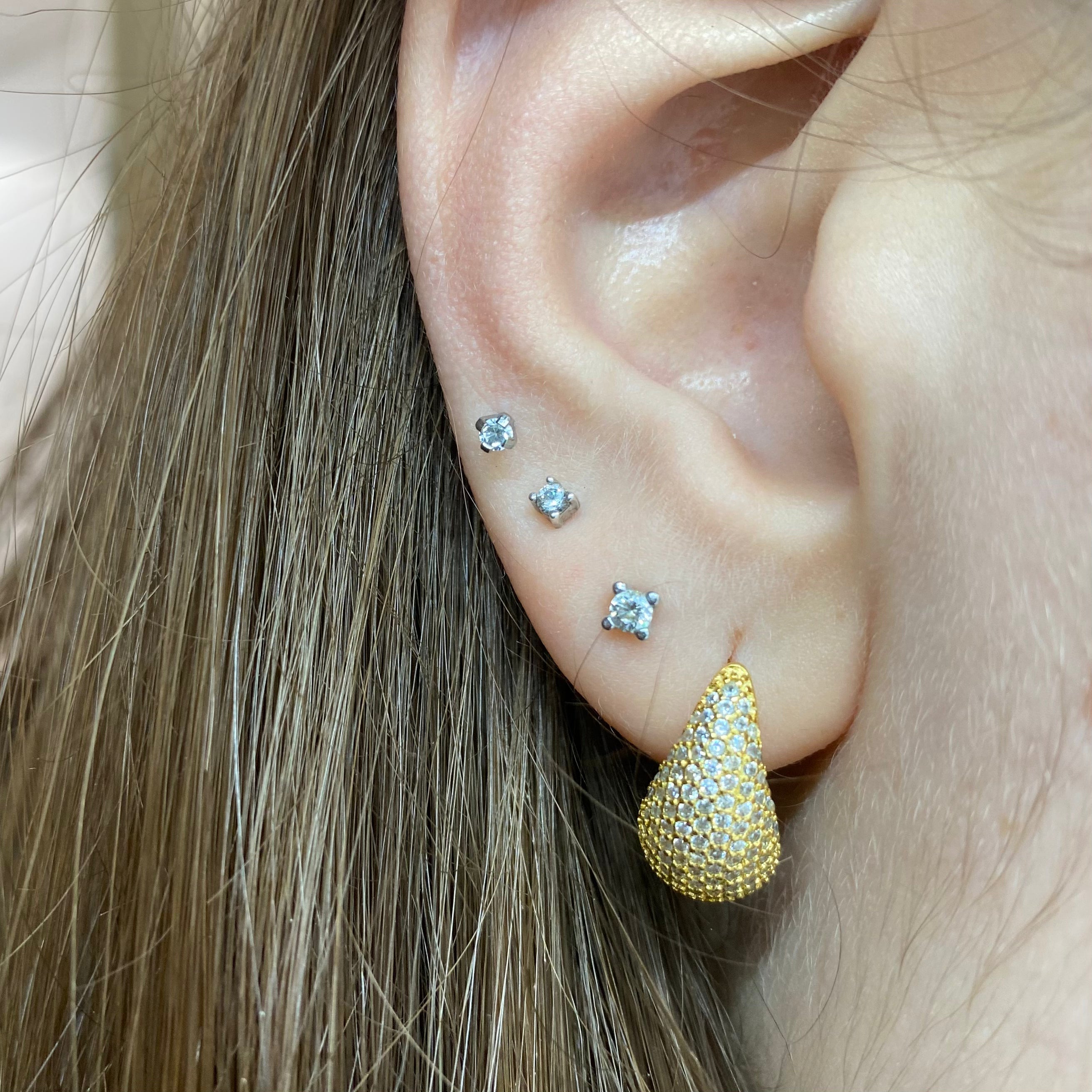 Orecchini La goccia con zirconi