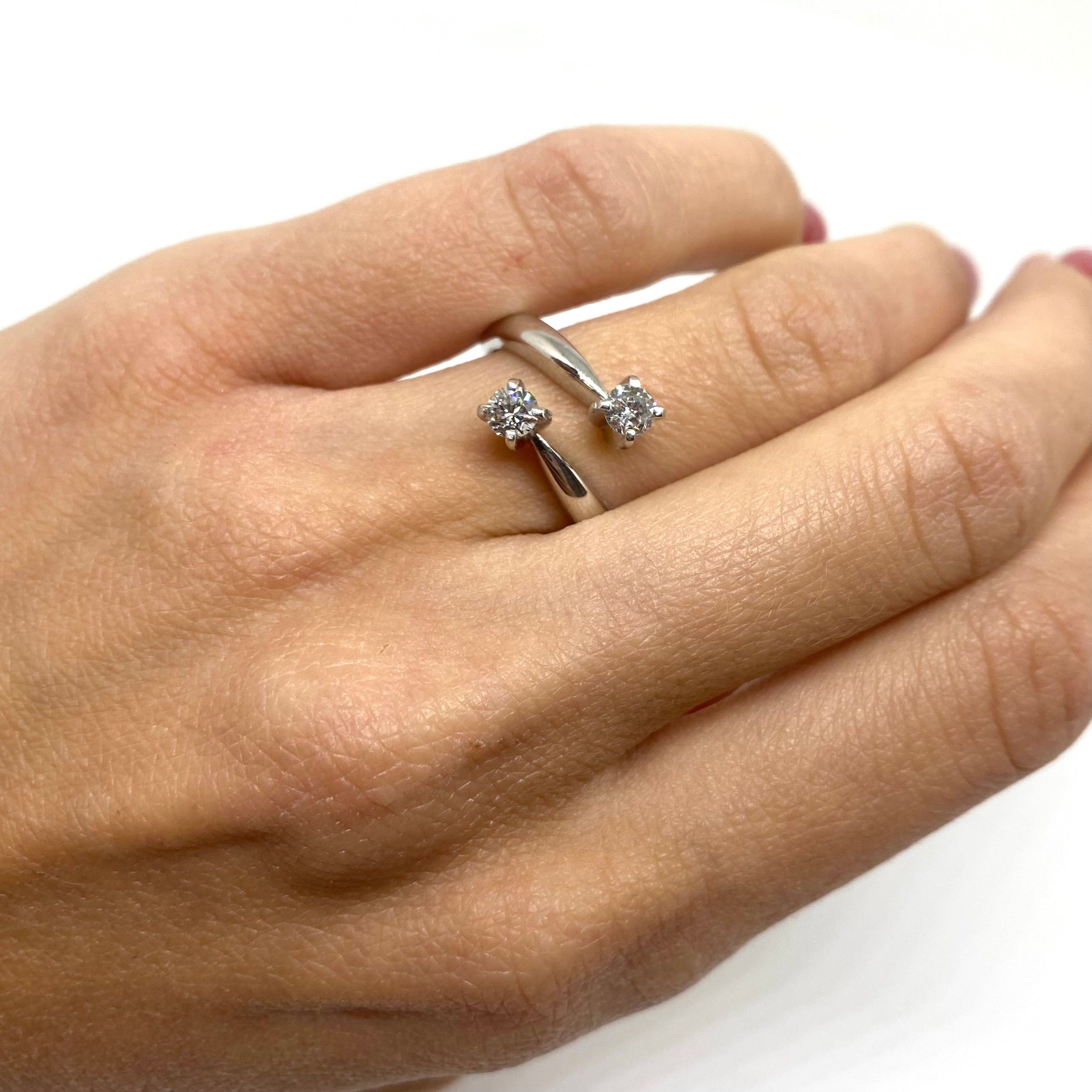 Anello Contrarie - Oro e Diamanti