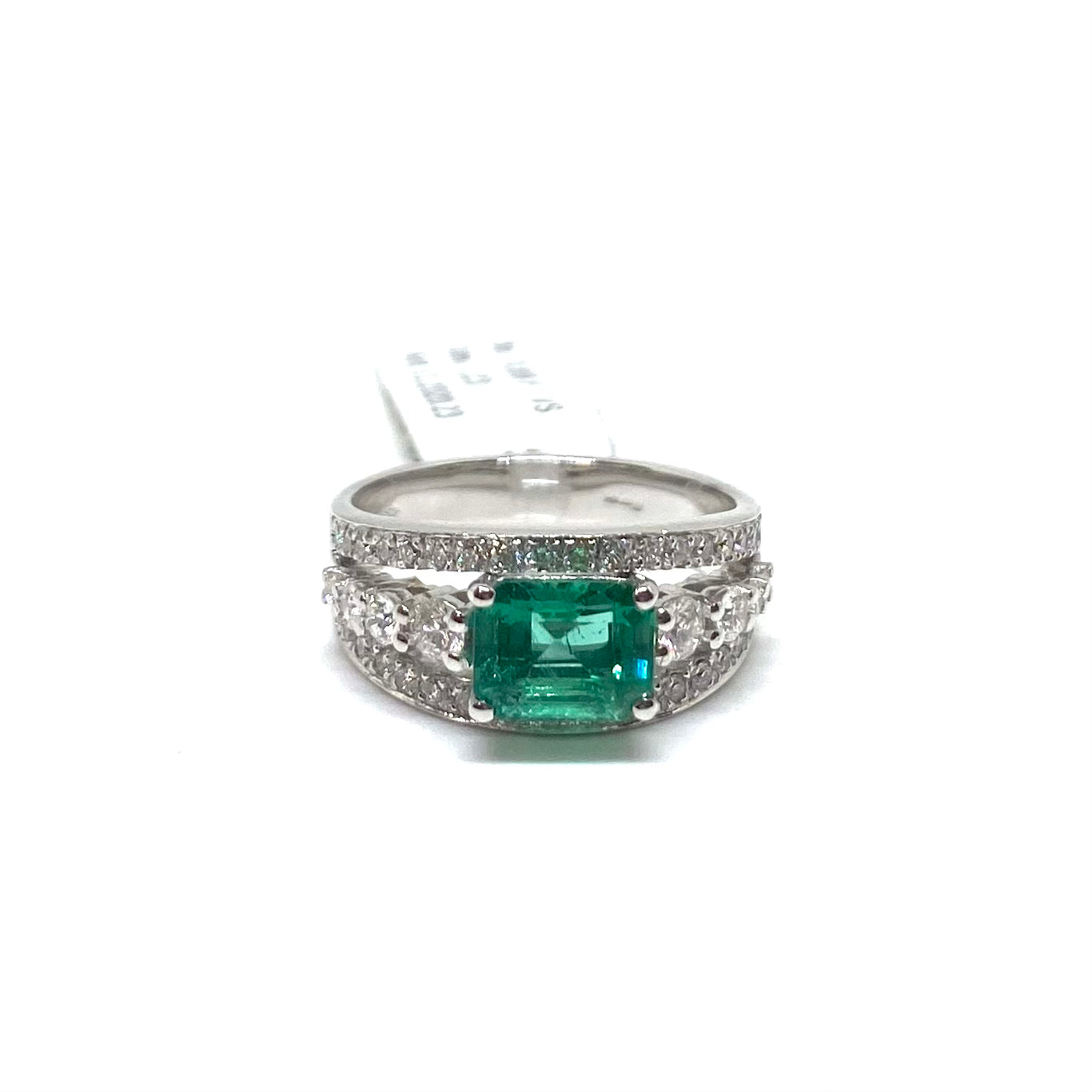 Anello Fascia Smeraldo e Diamanti