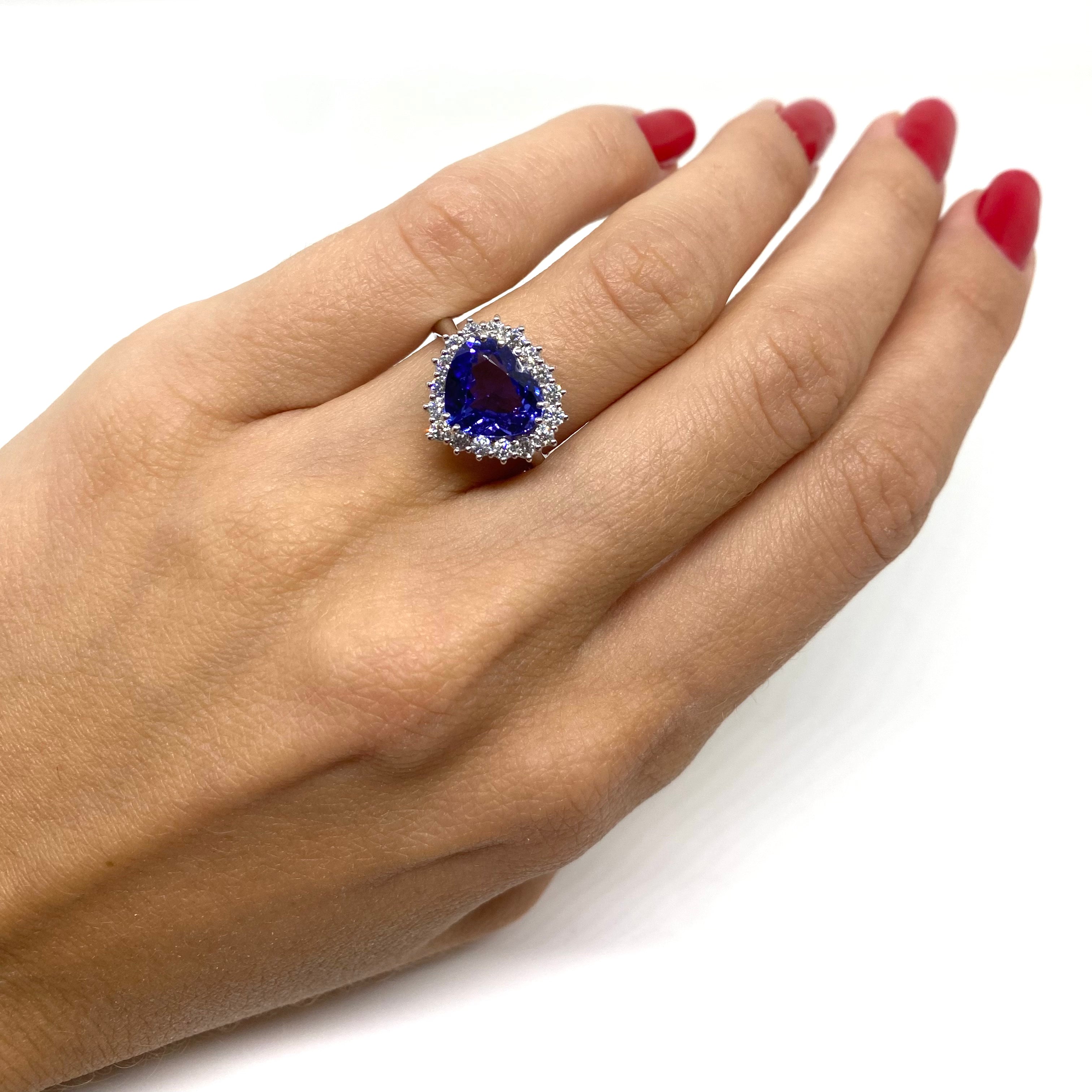 Anello a Cuore - Tanzanite e Diamanti