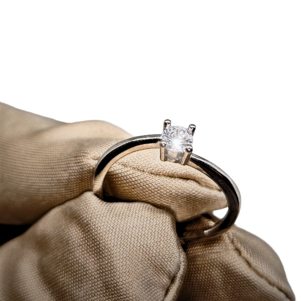 Anello Argento e Zirconi + Confezione Rosa S.Valentino GRATIS