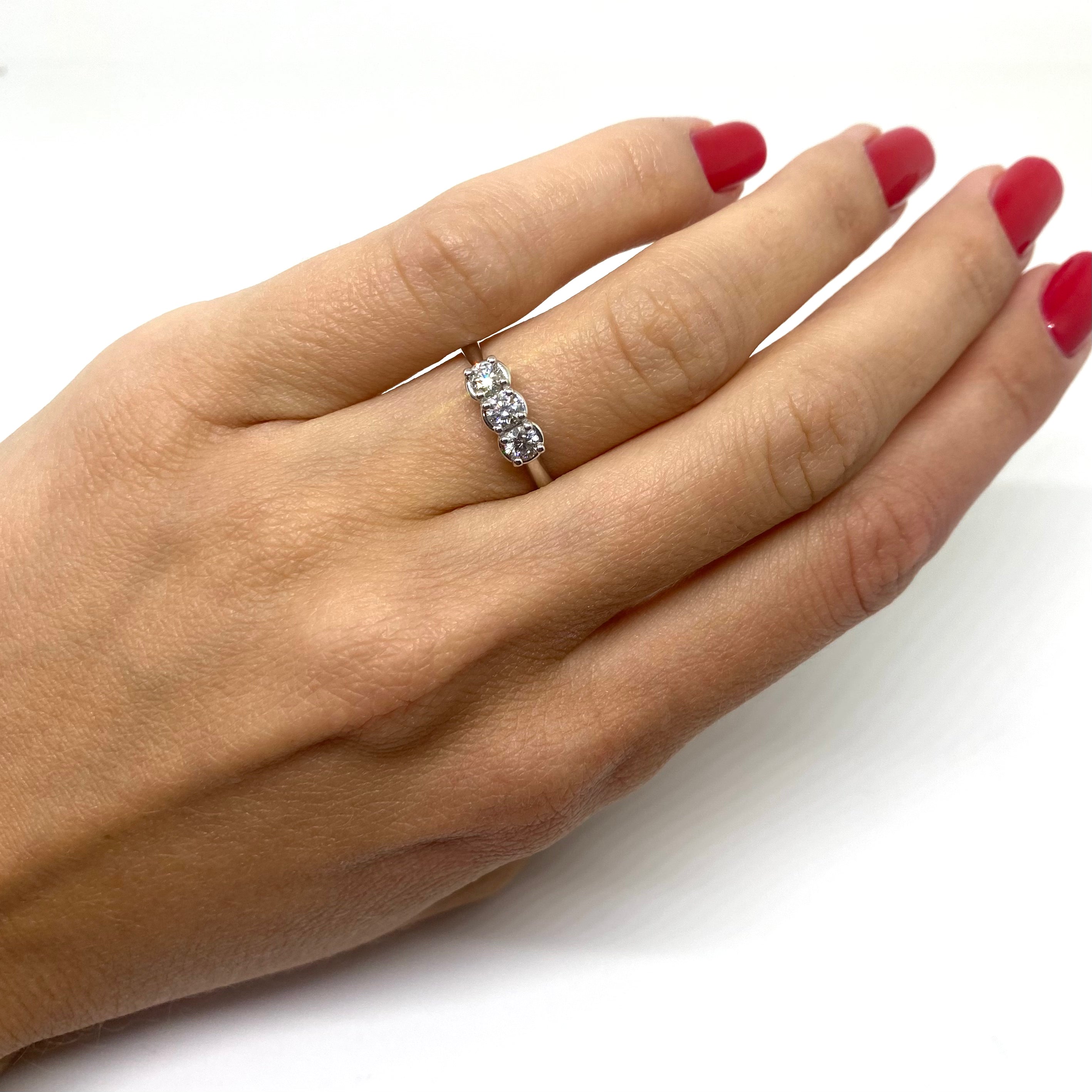 Anello Trilogy - Oro e Diamanti