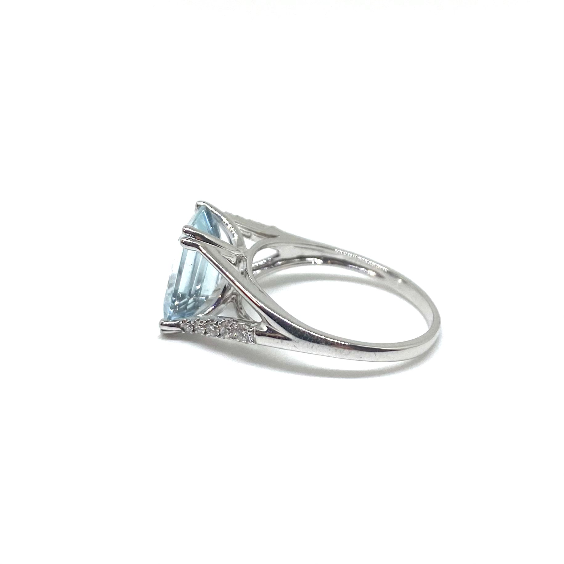 Anello Acqua Marina - Taglio Smeraldo