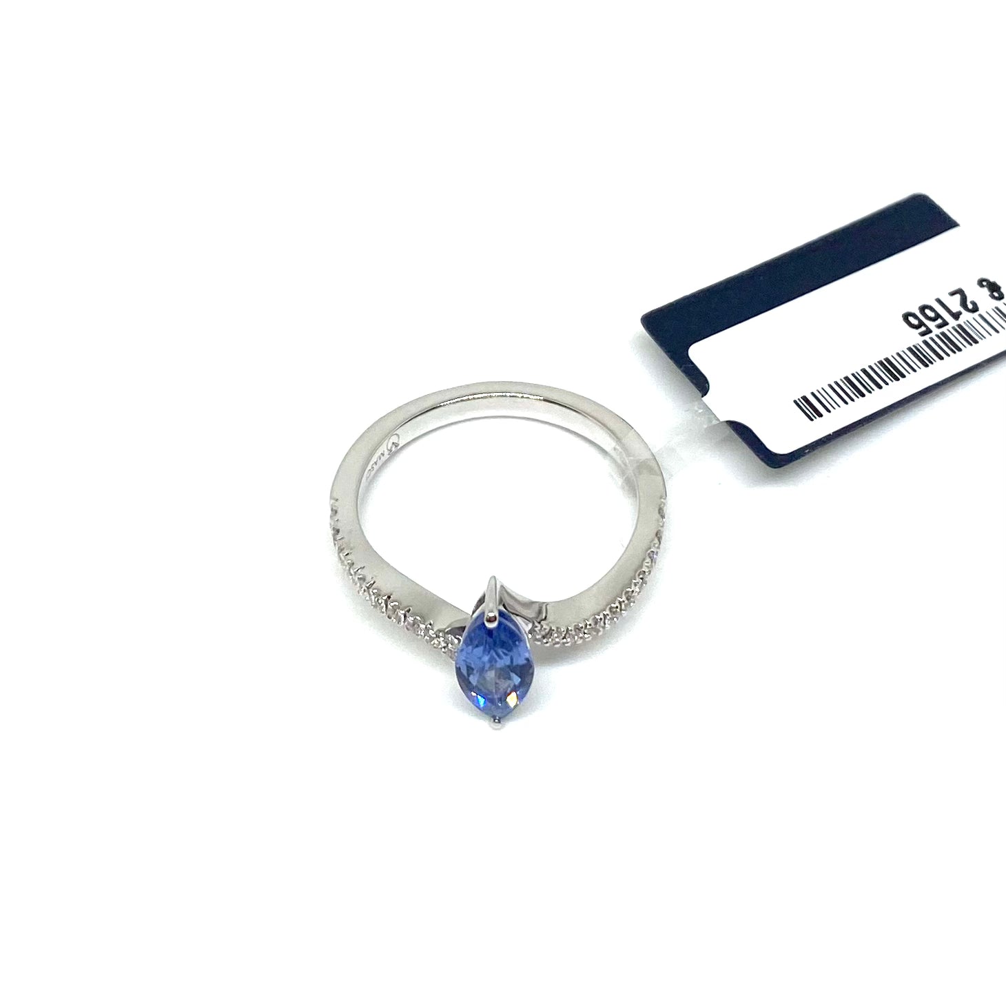 Anello con Zaffiro e Diamanti sul Gambo