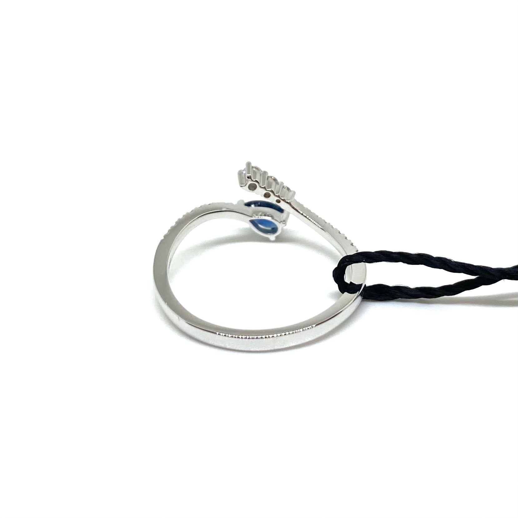 Anello Contrarie - Diamanti e Zaffiri