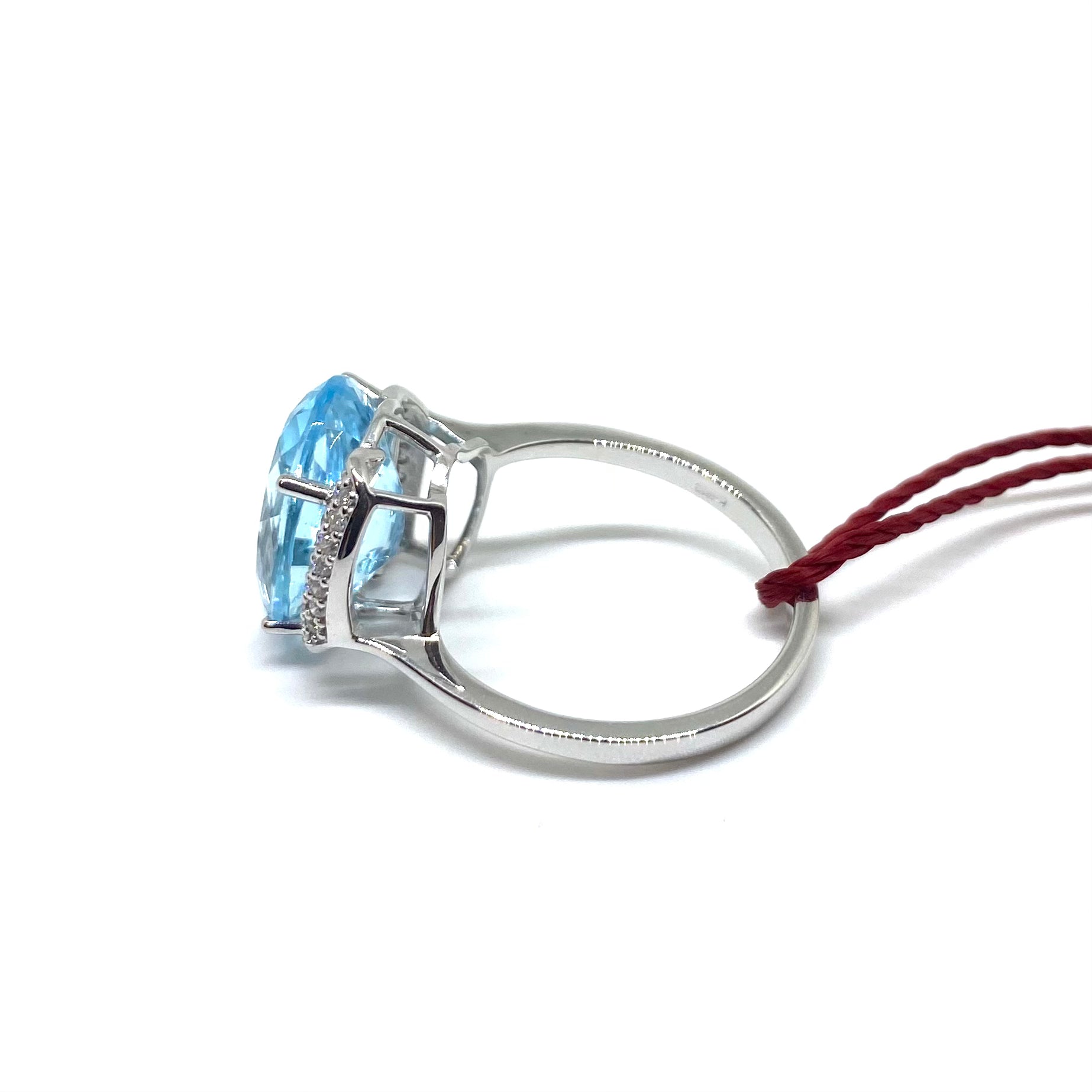 Anello con Topazio Azzurro