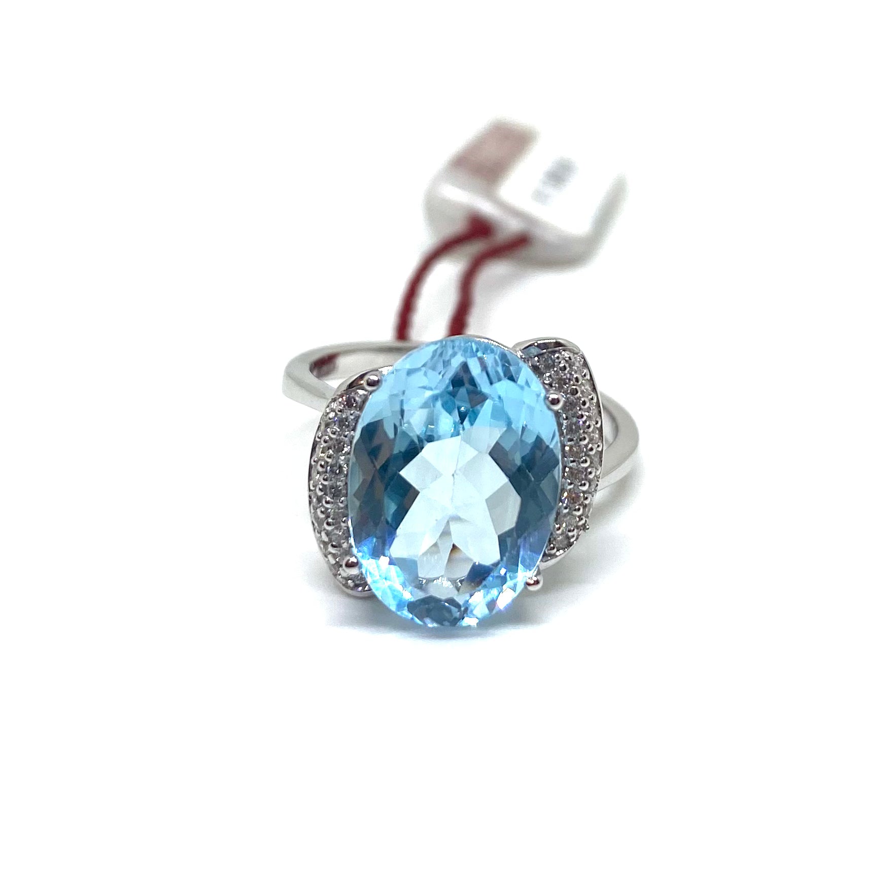 Anello con Topazio Azzurro