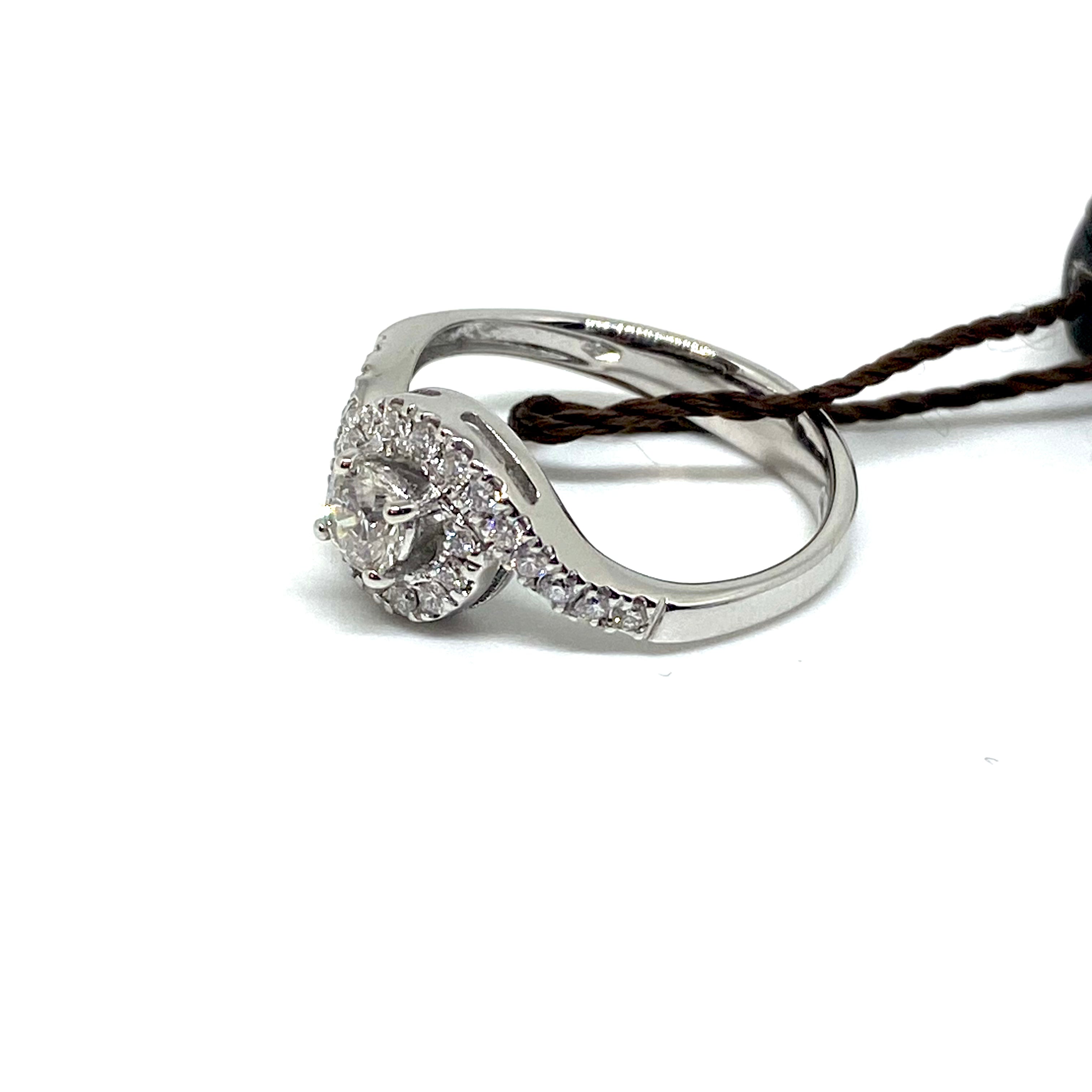 Anello Solitario Circle