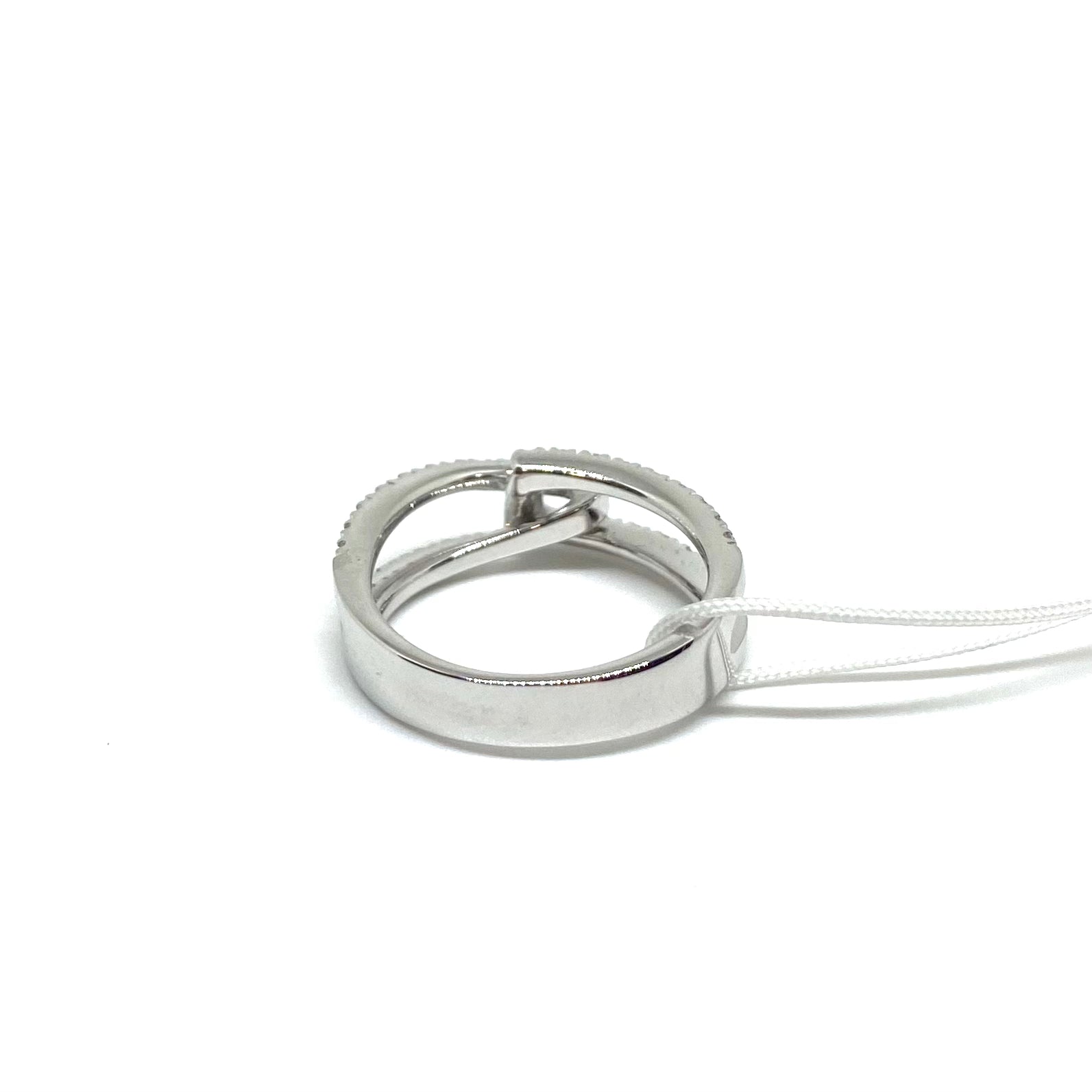Anello a Fascia Intrecciato - Oro e Diamanti