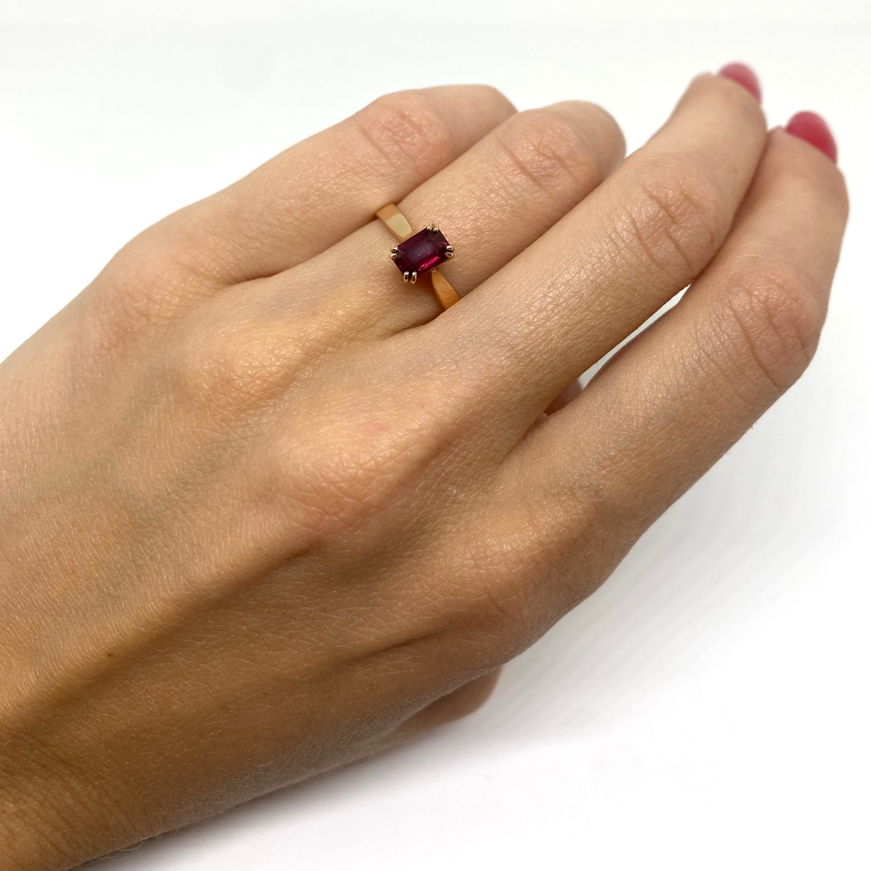 Anello Oro Rosato - Rubino
