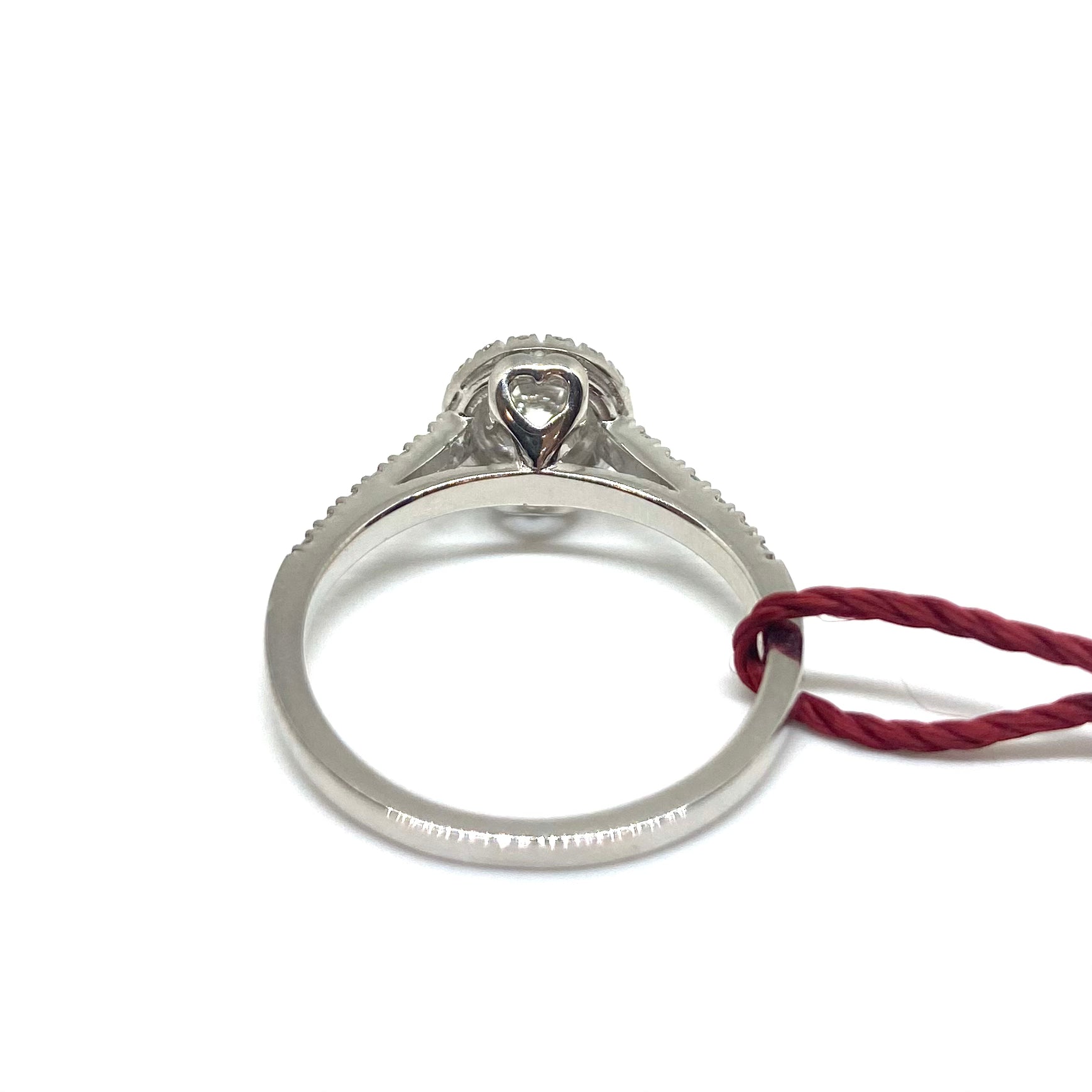 Solitario Halo con Pietre sul Gambo