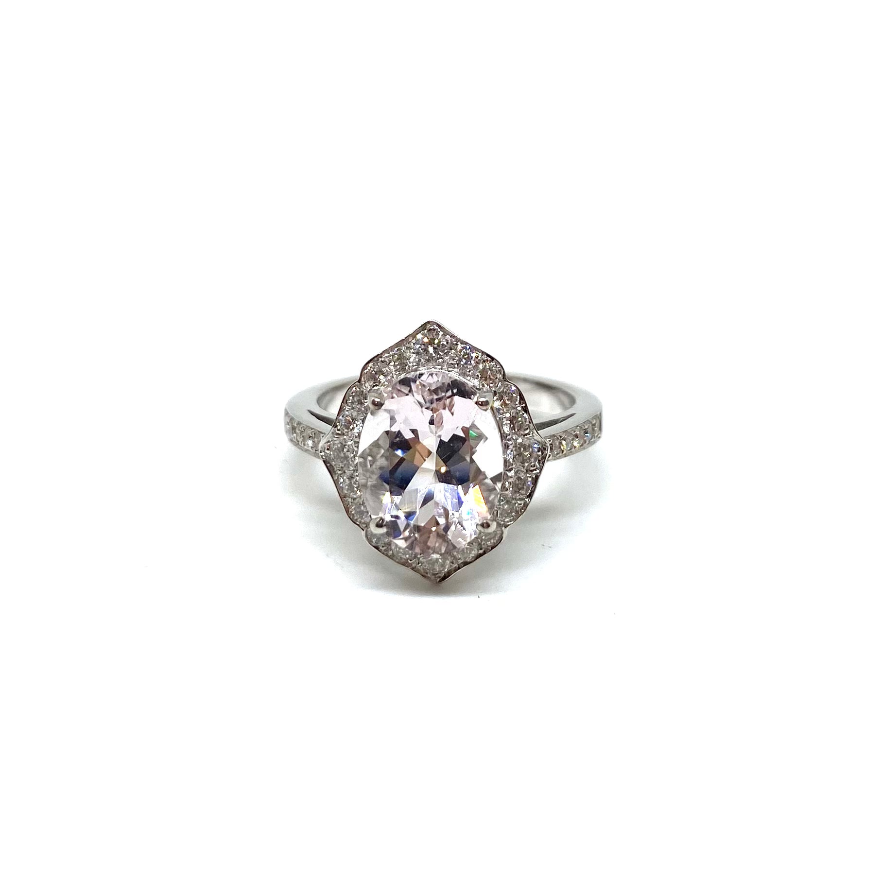 Anello con Morganite