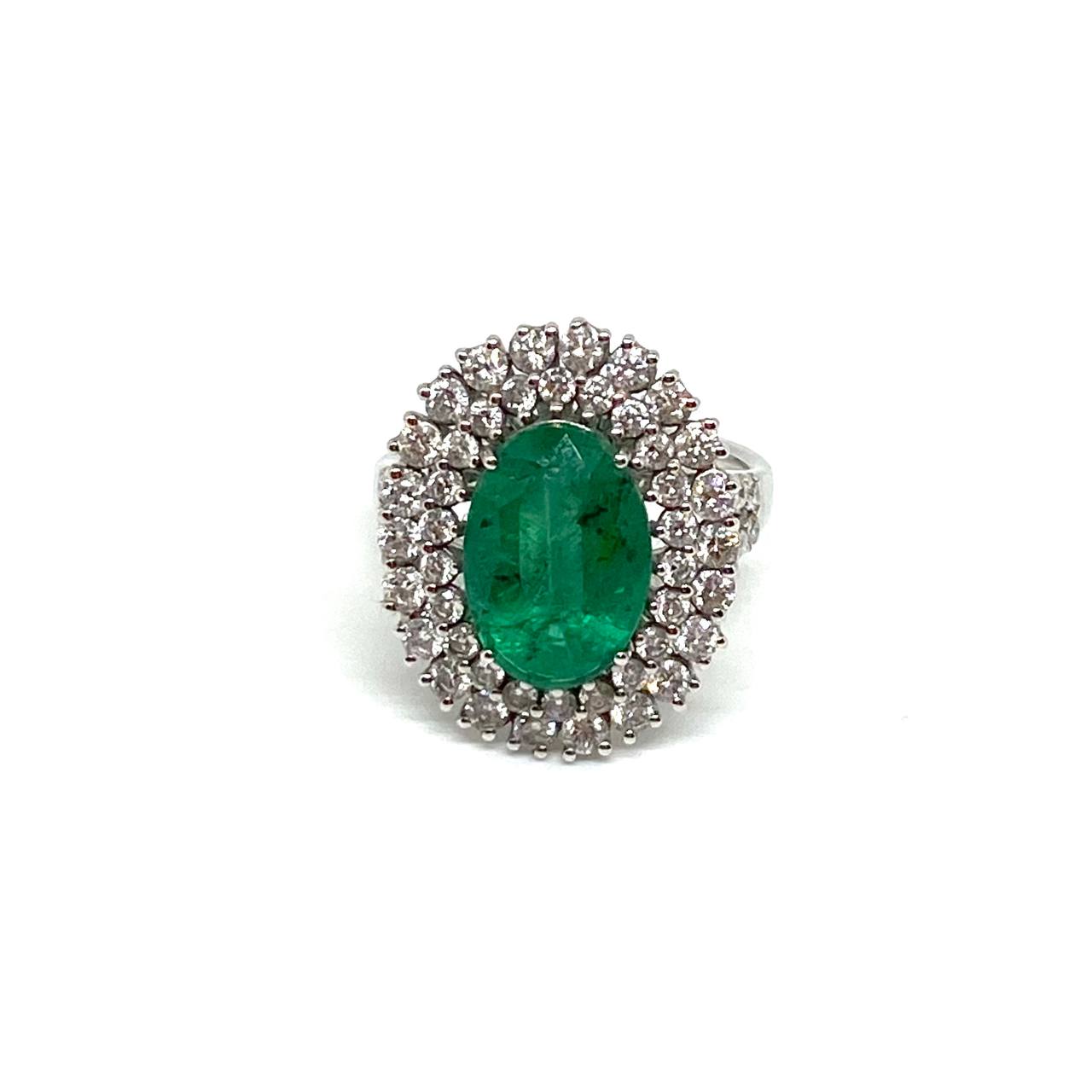 Anello in oro 18 kt con smeraldo e diamanti