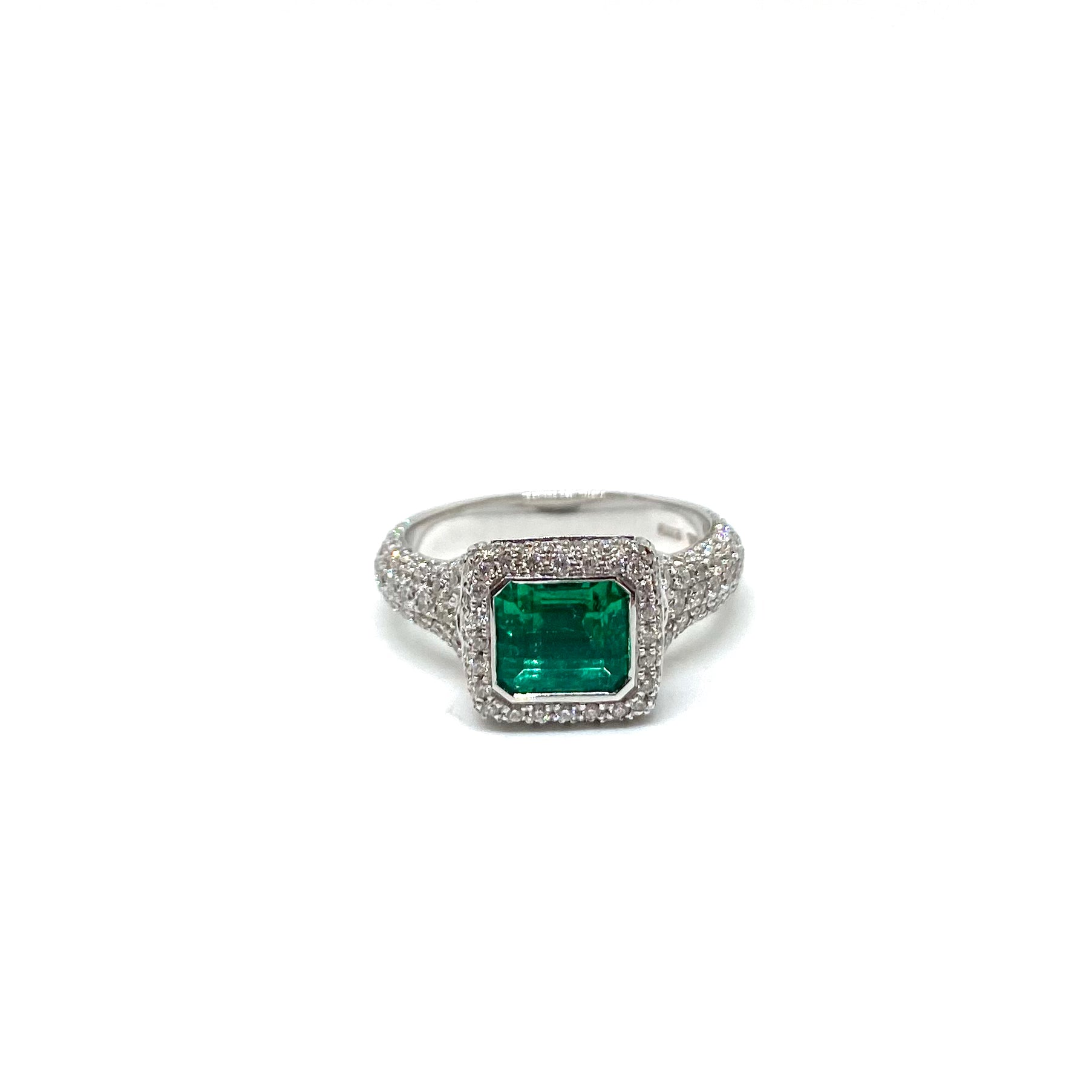 Anello Smeraldo - Pavè di Diamanti
