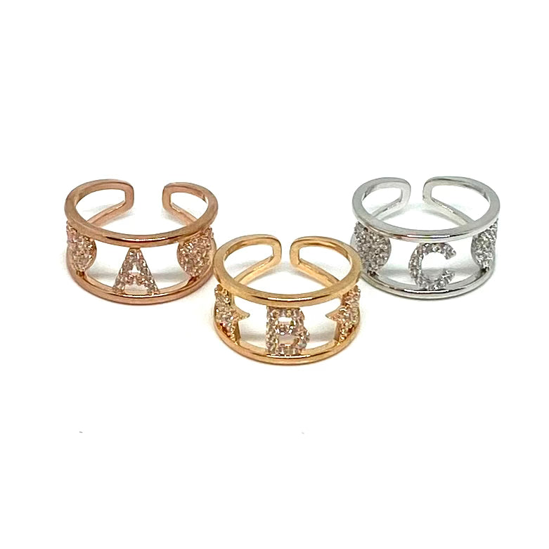 Anello con iniziale